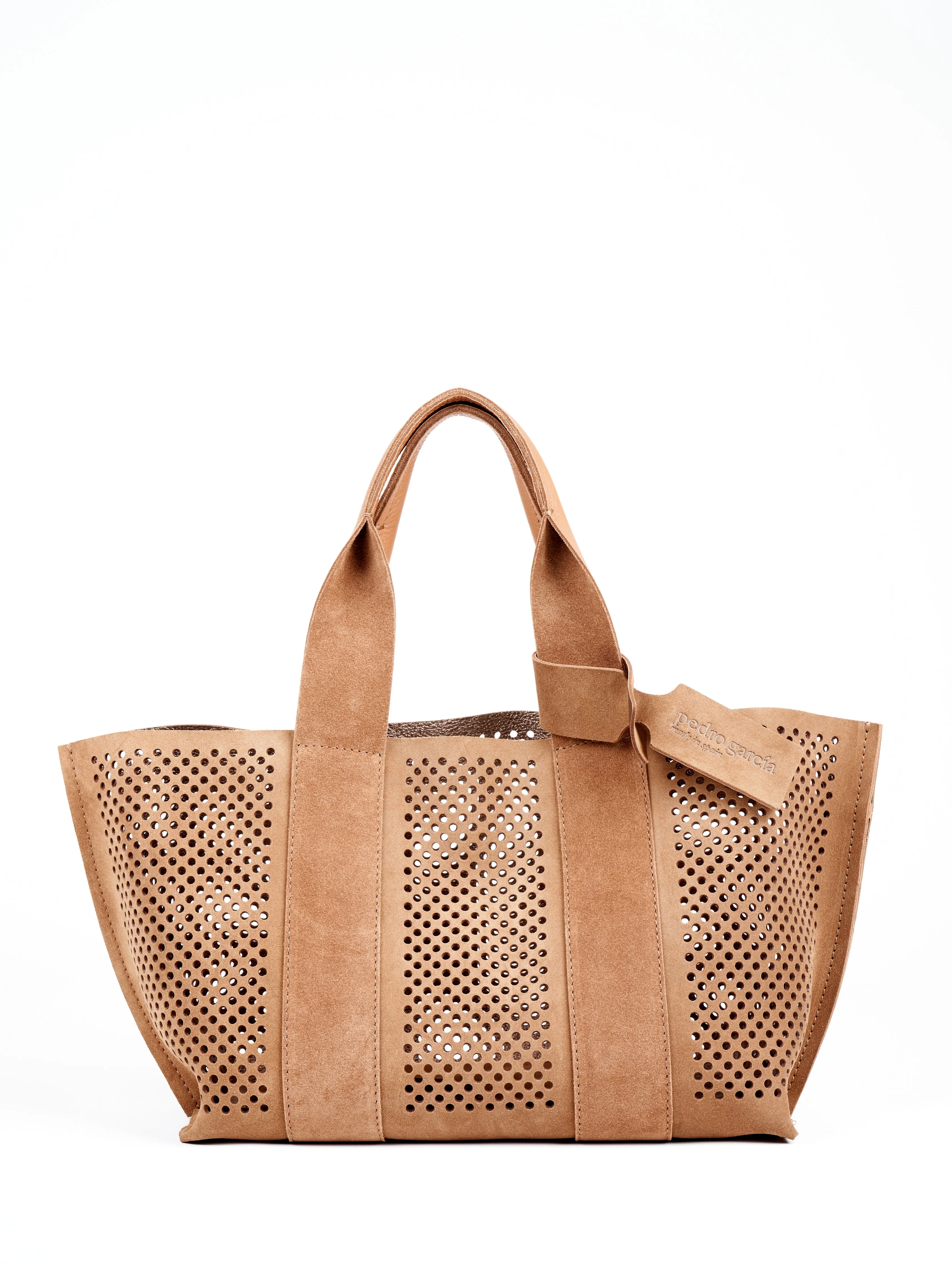 perfed tote - hazelnut castoro