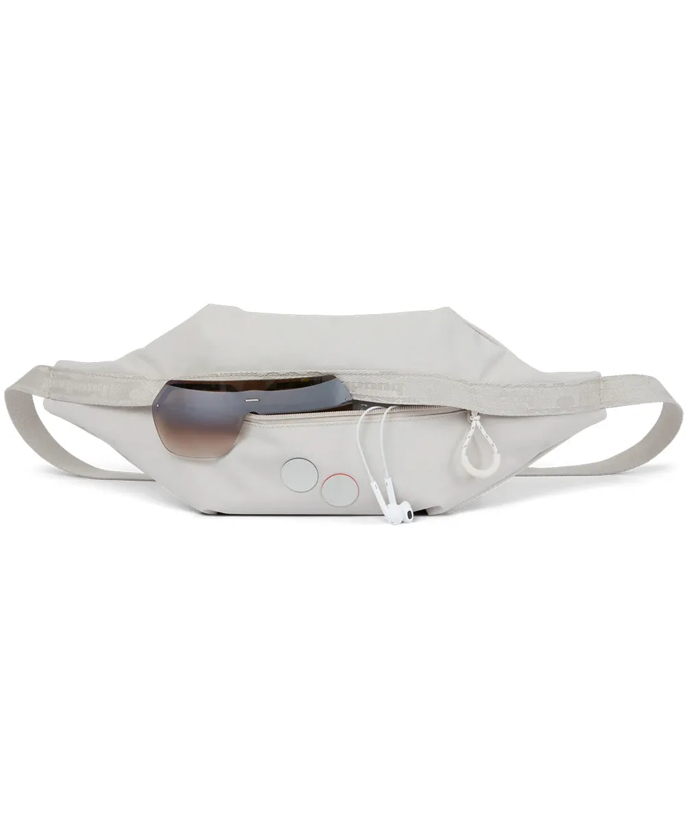 Pinqponq Brik Gürteltasche aus recycelten PET-Flaschen