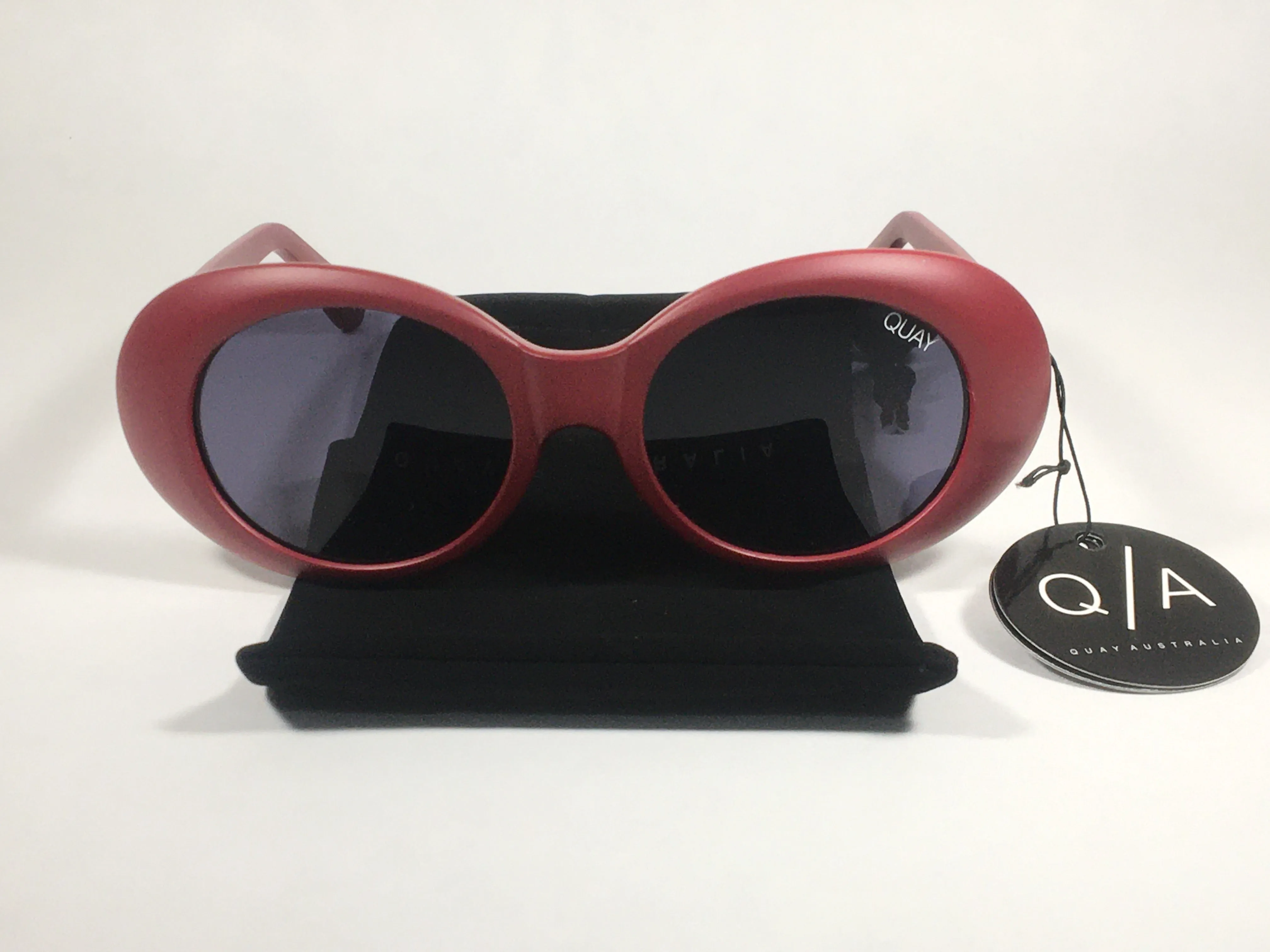 Quay Frivolous QW000293 RED/SMK Oval Sunglasses Matte Red Plastic Frame Smoke Gray Lens