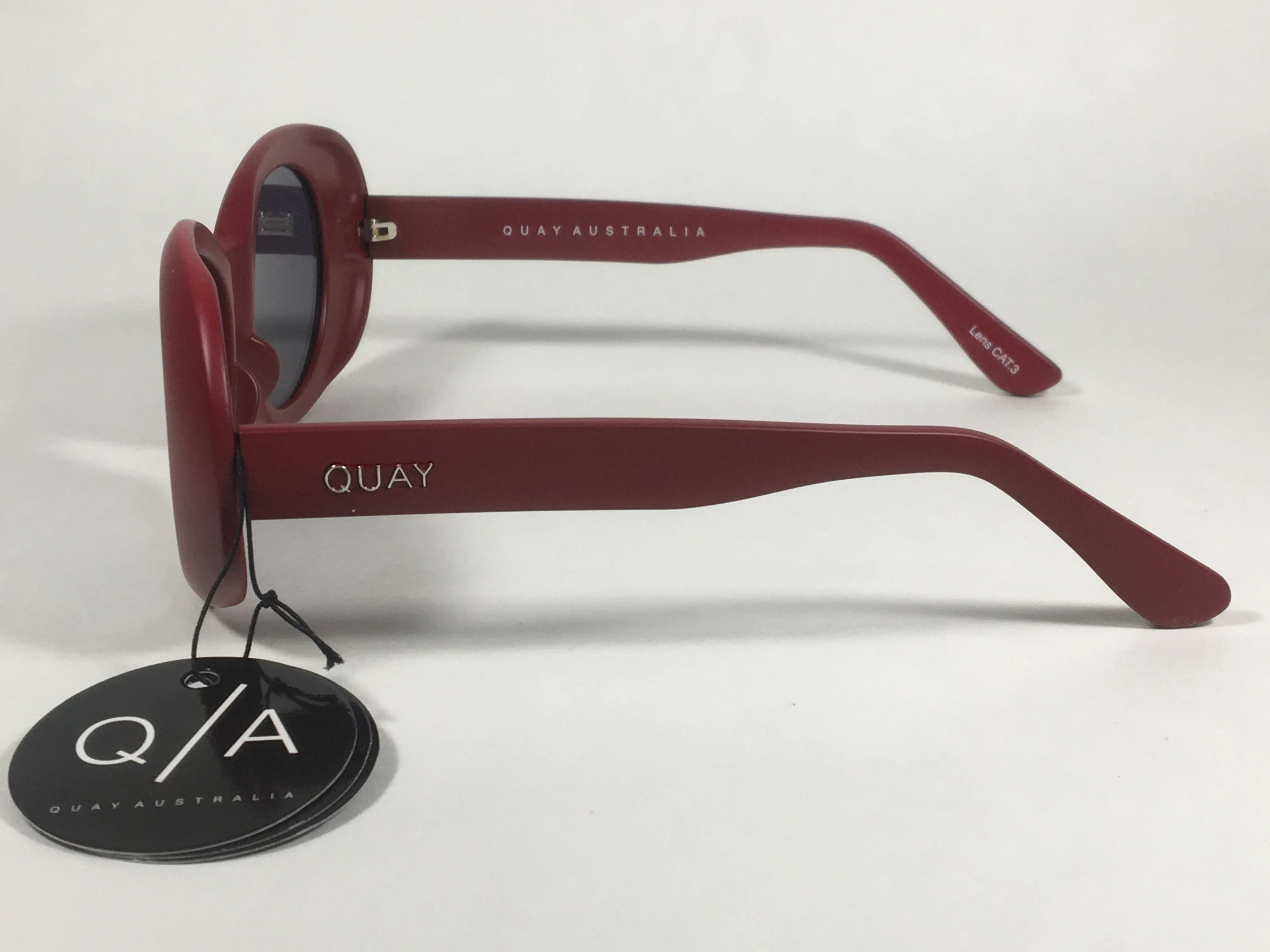 Quay Frivolous QW000293 RED/SMK Oval Sunglasses Matte Red Plastic Frame Smoke Gray Lens