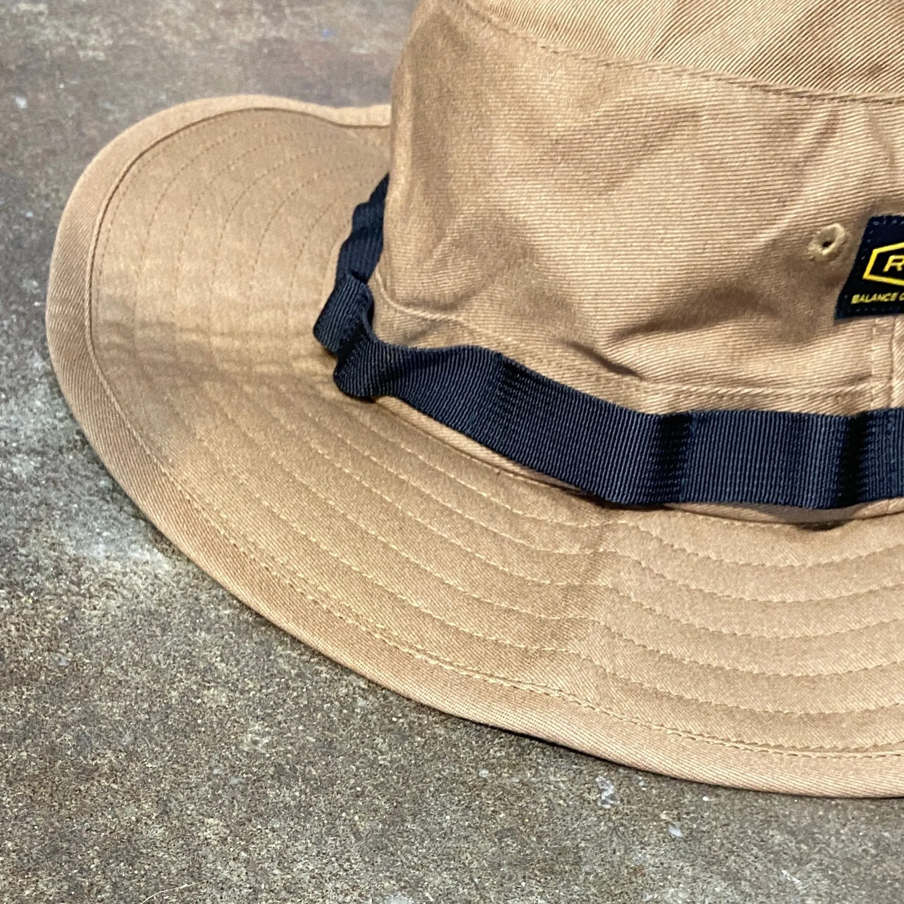 RVCA   DAY SHIFT BOONIE HAT