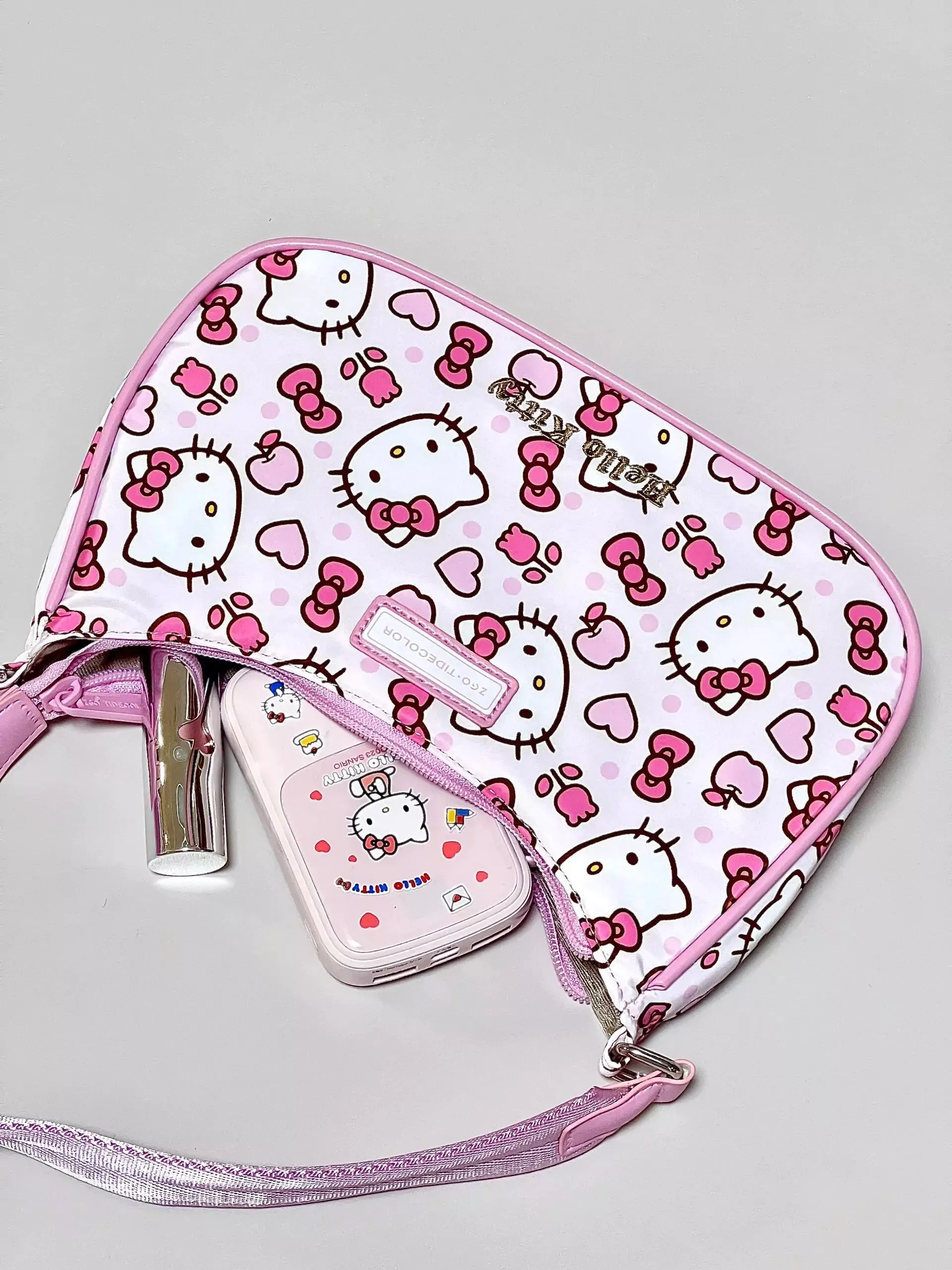 Sanrio Y2K Nylon Shoulder Bag With Gift Box