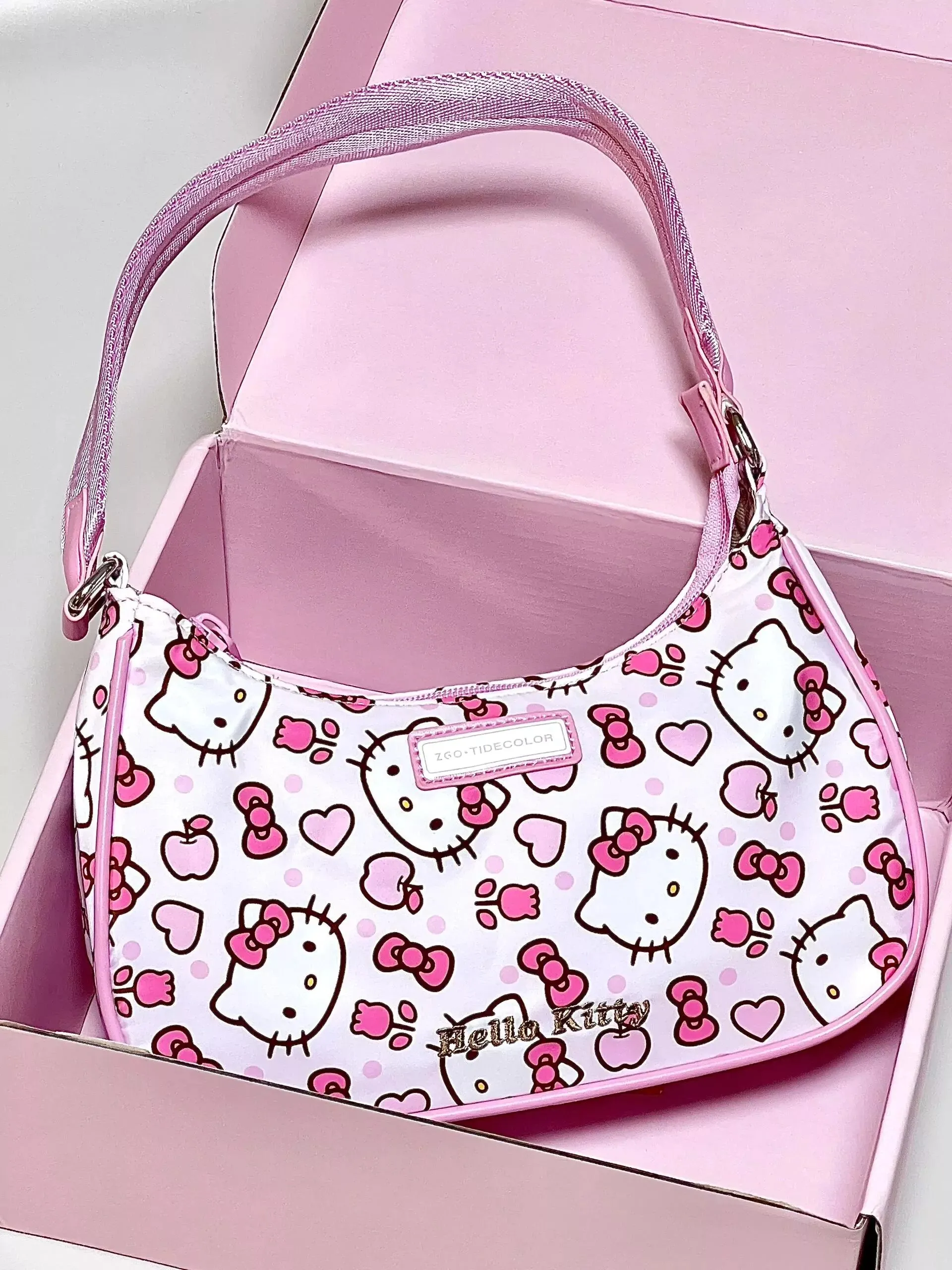 Sanrio Y2K Nylon Shoulder Bag With Gift Box