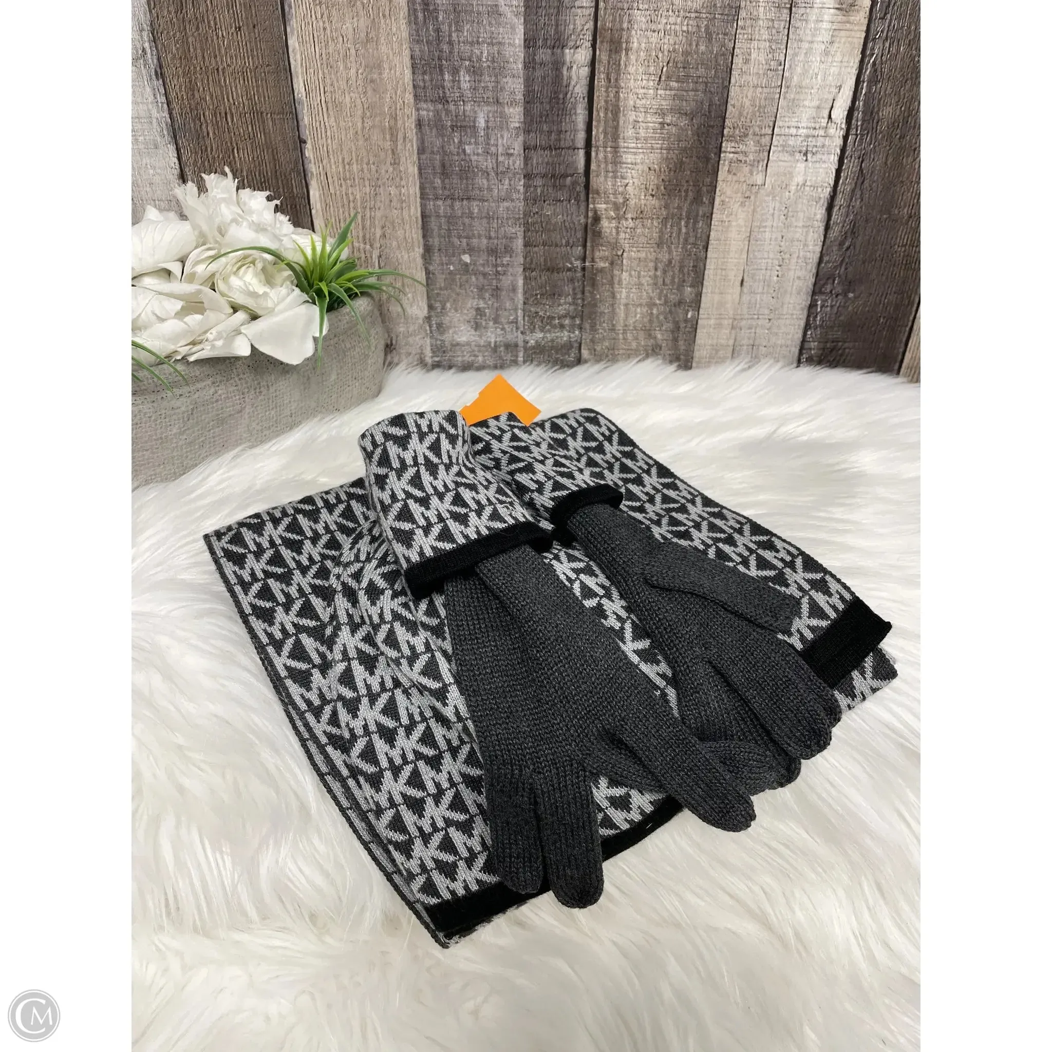 Scarf Designer By Michael Kors