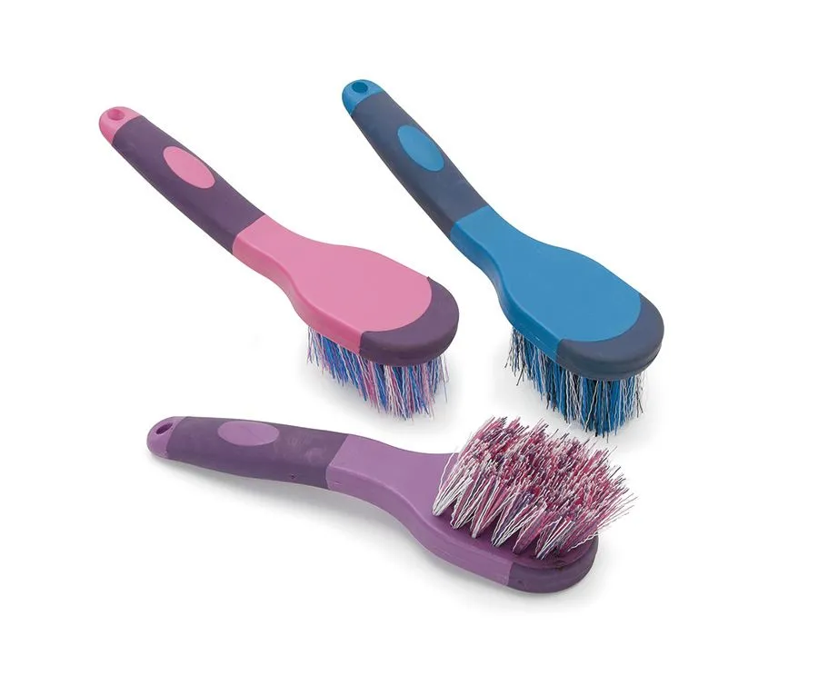 Shires Contour Bucket Brush