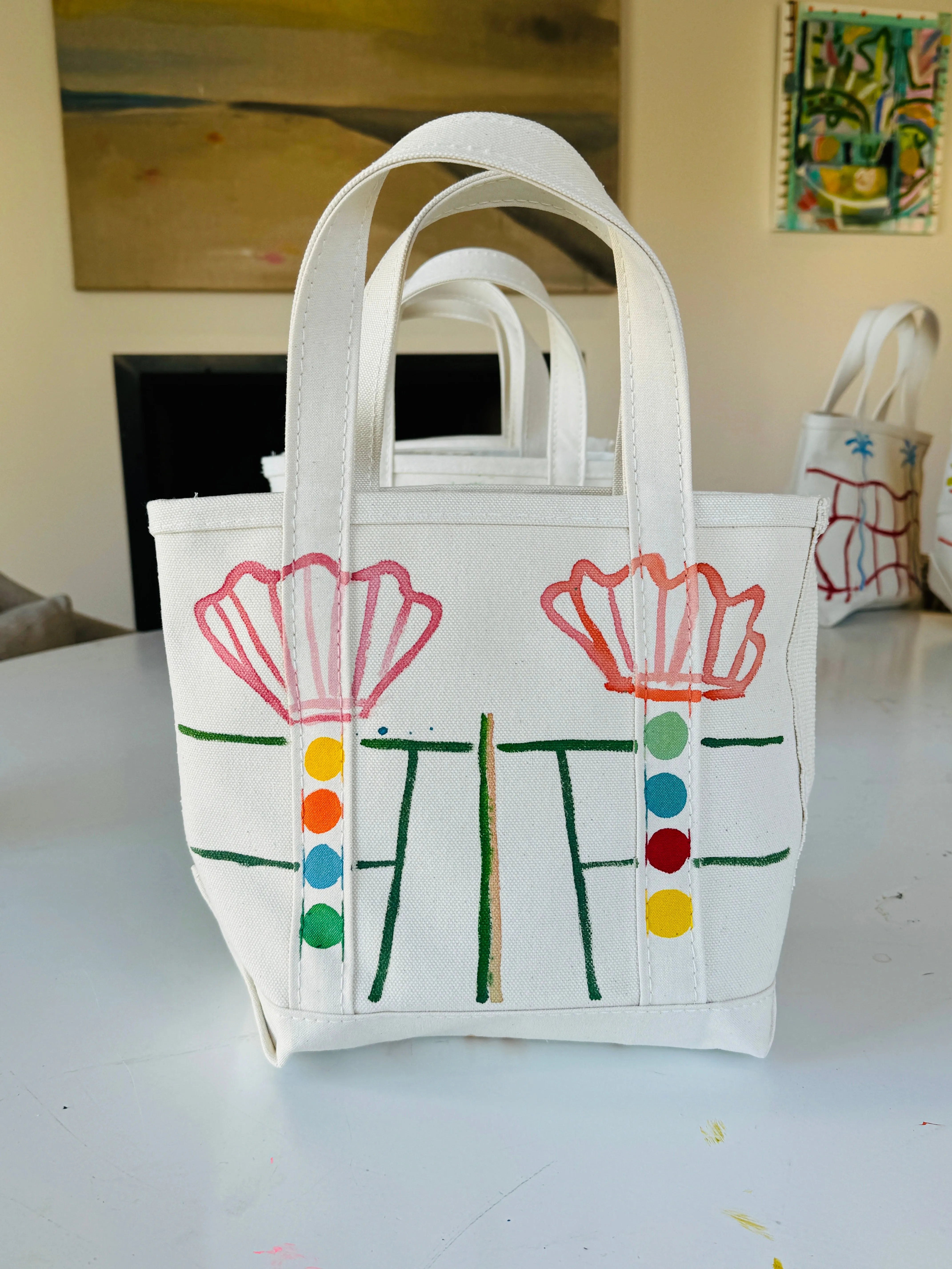 Short Court Small Tote 1