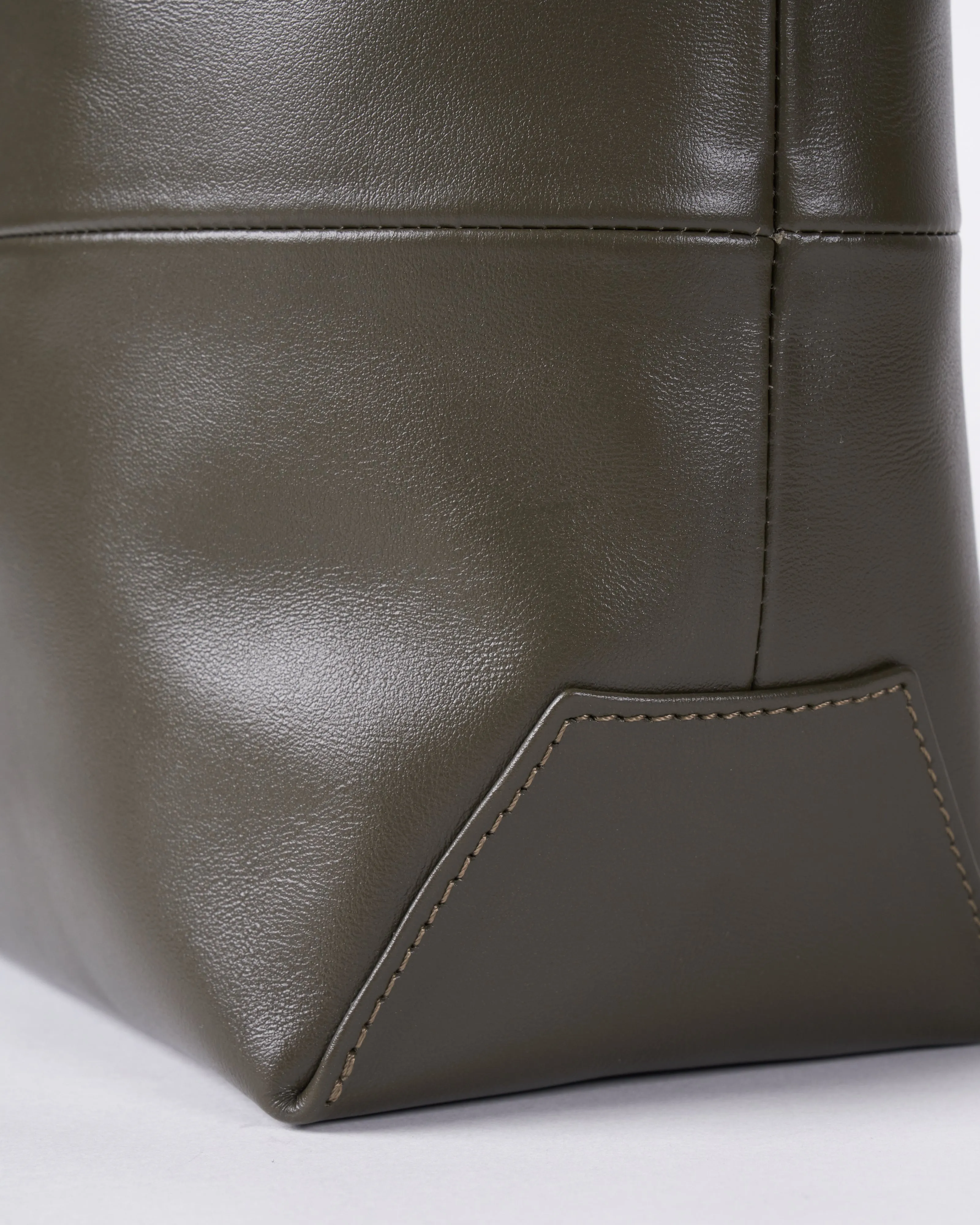 small bag with strap - green leather