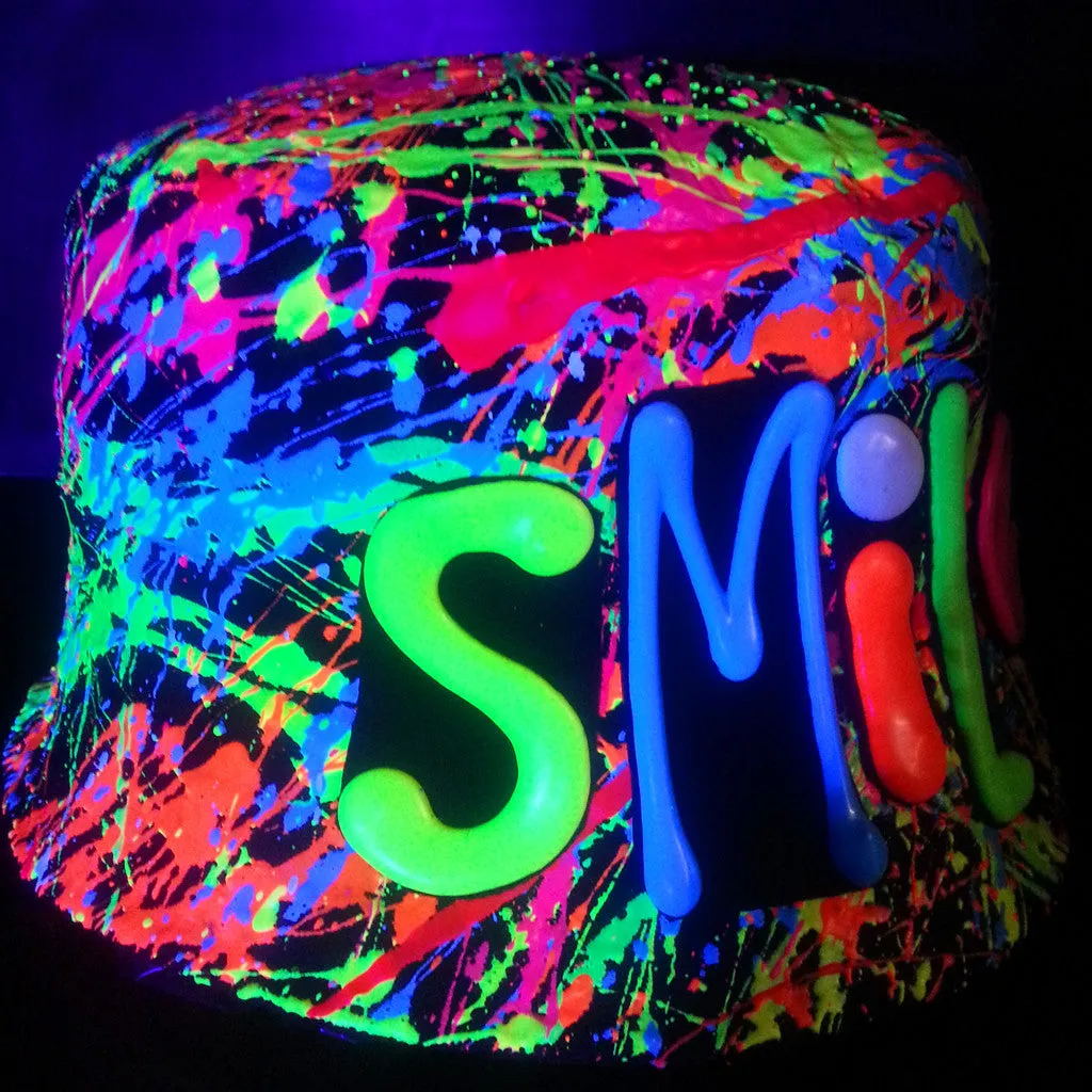 SMILE RAVE HAT BLACK MULTI