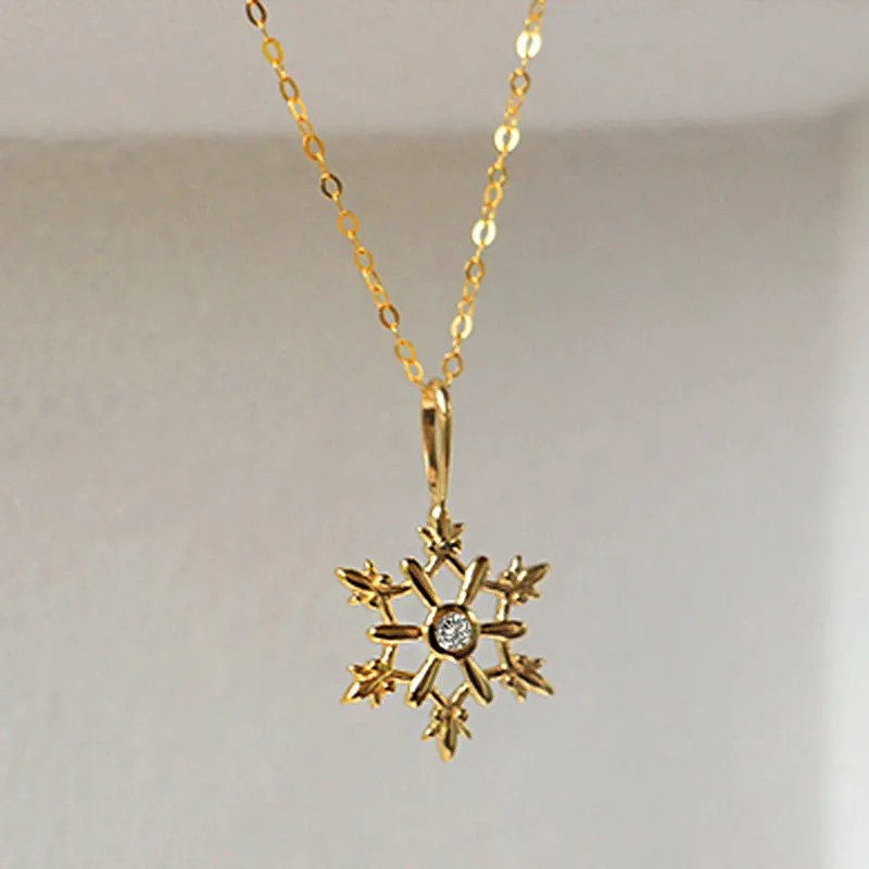 Snowflake Necklace - Joan (Solid Silver)