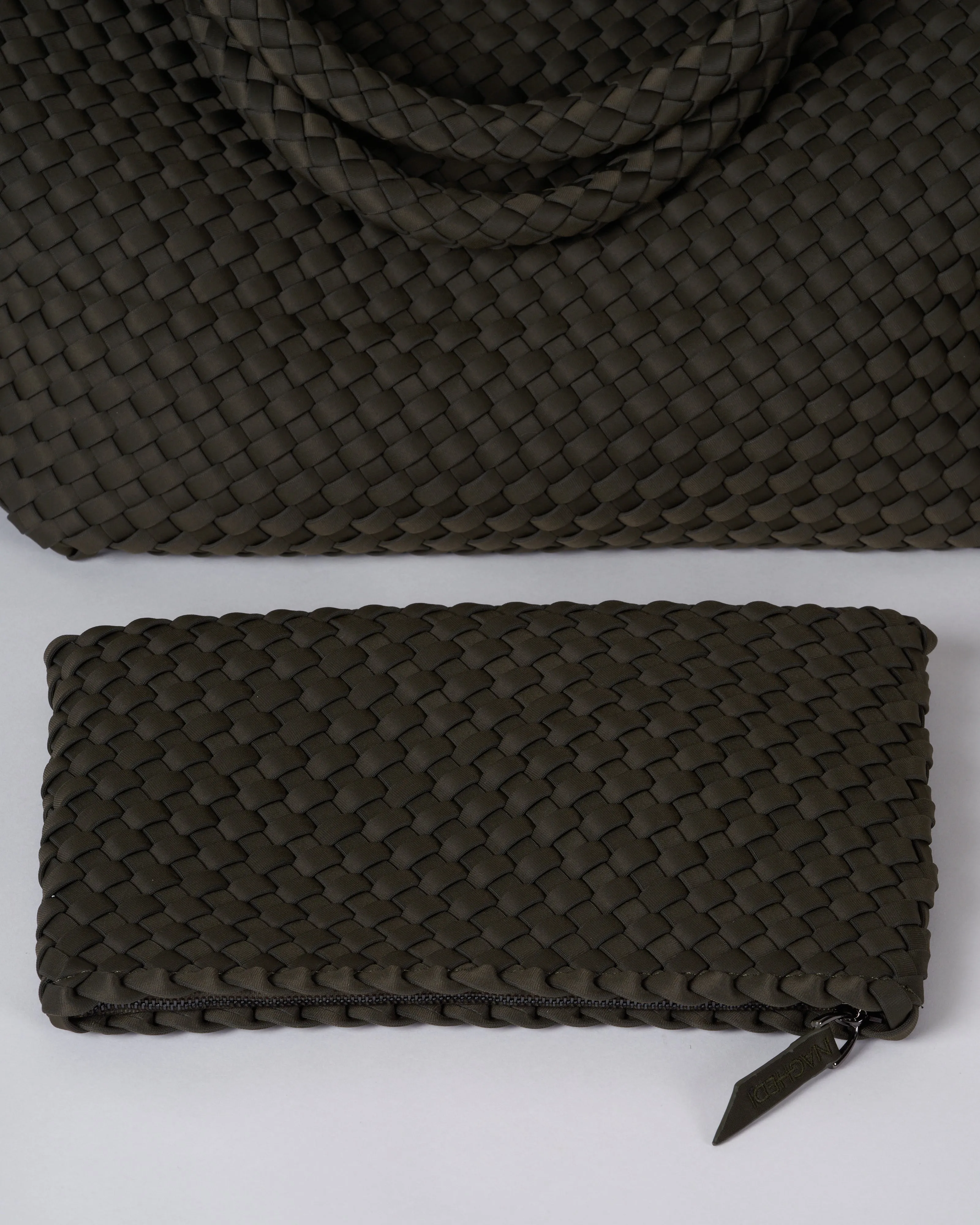st barths medium tote - moss