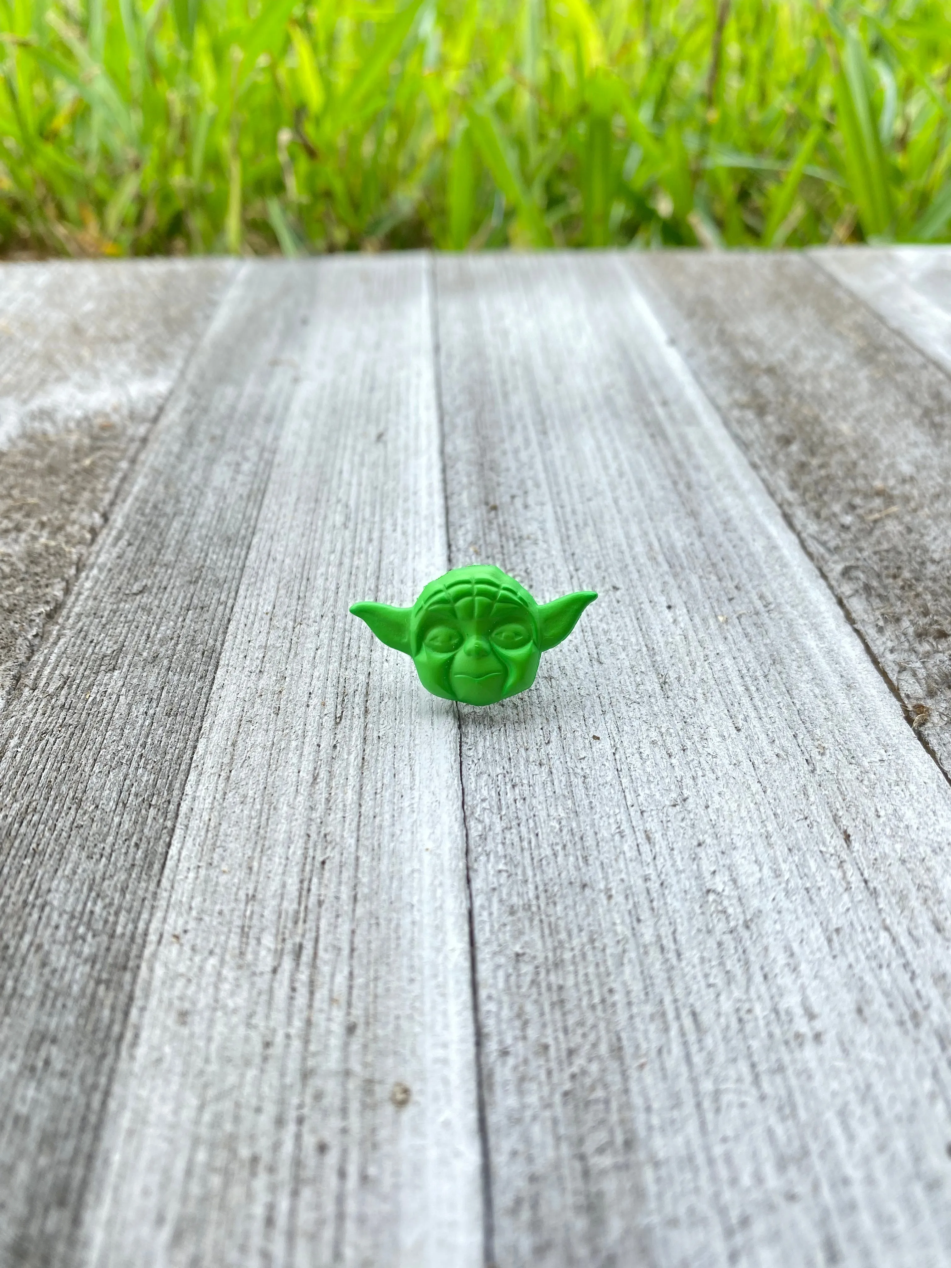 Star Wars Yoda Pin Gift