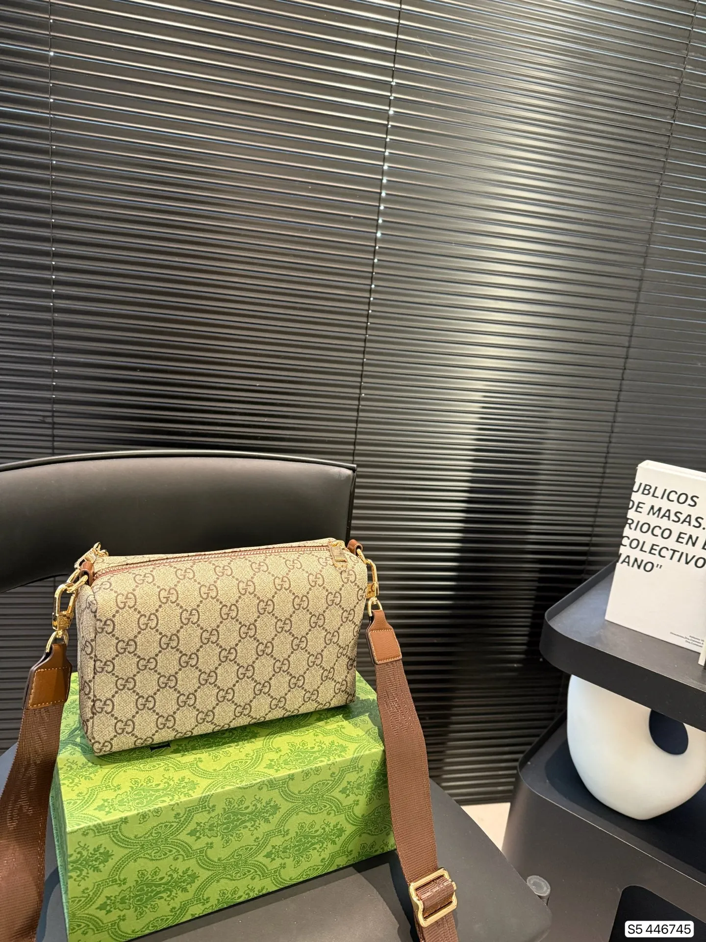 Stylish GG Letters Crossbody Bag