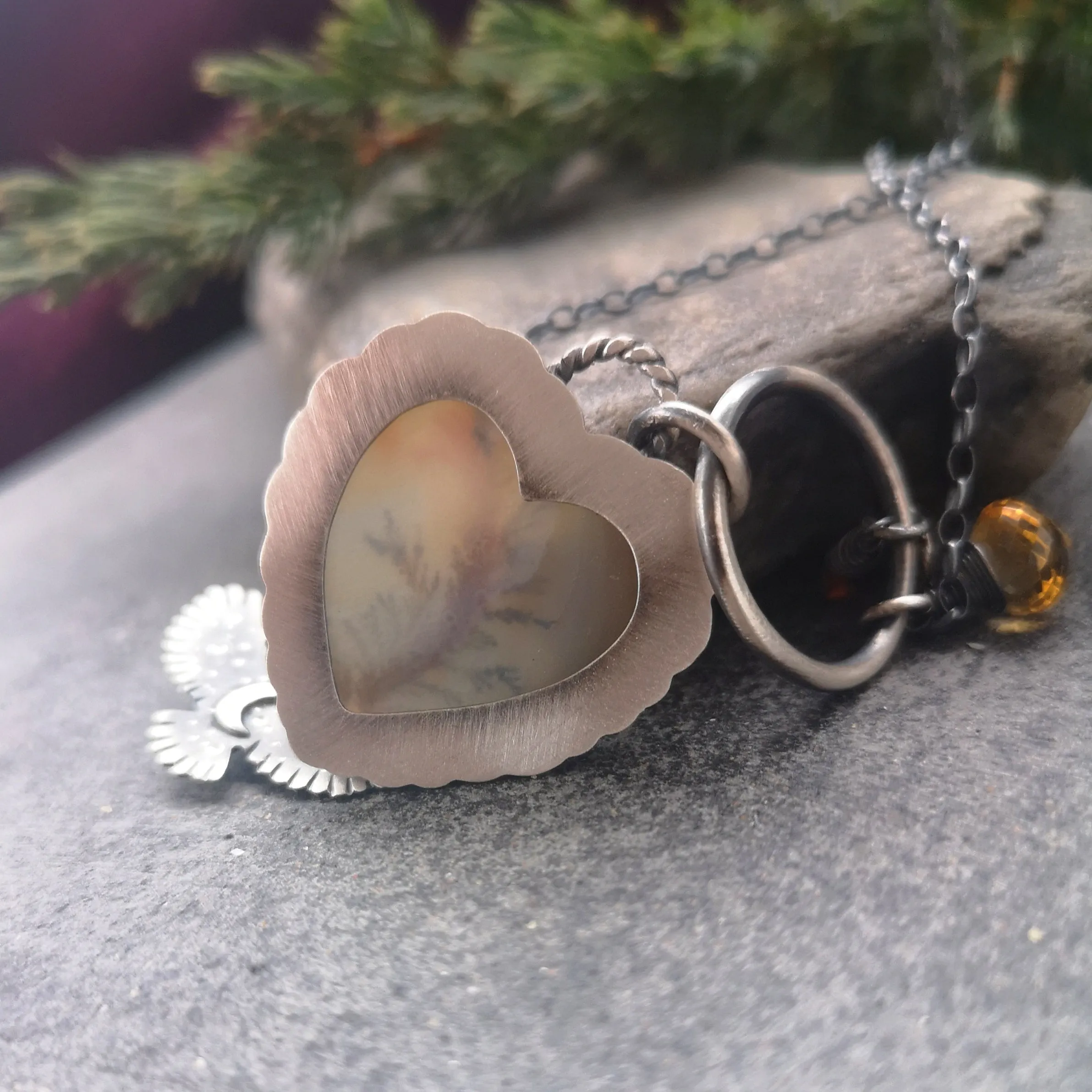 The Hawk's Heart Necklace - Keum Boo Necklace