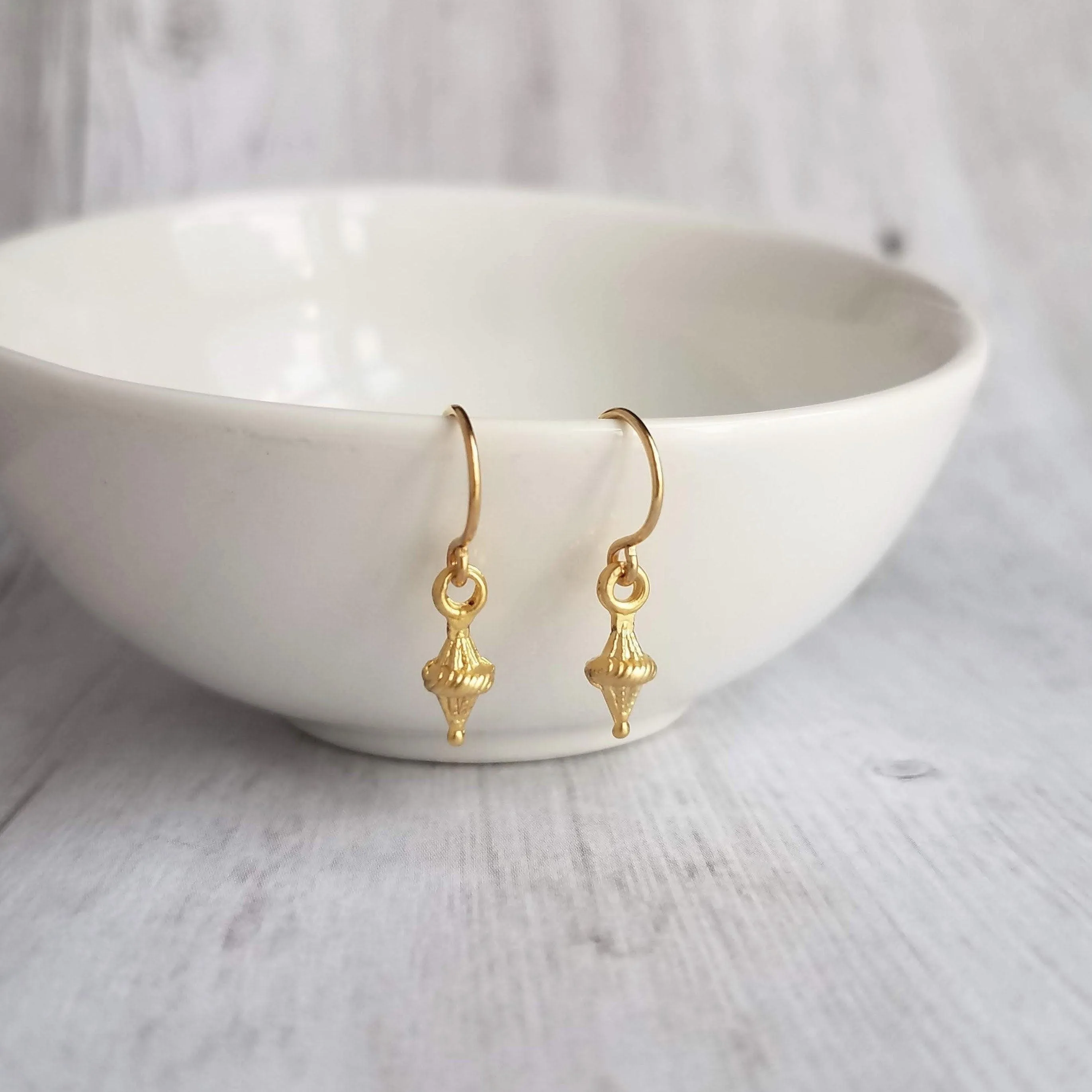 Tiny Silver Dangle Earrings, antique silver earring, little top earring, small silver earring, simple earring, delicate earring, sterling