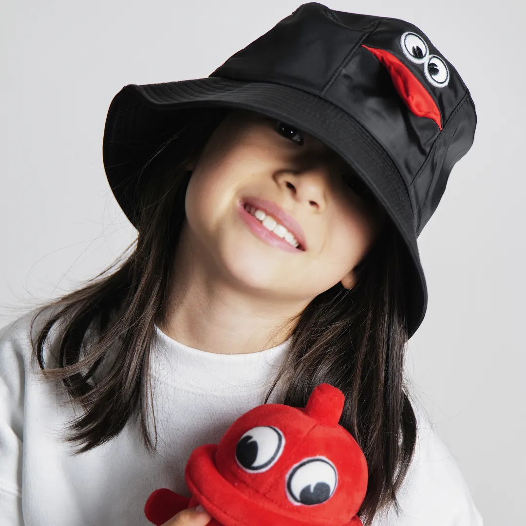 TONGUE BUCKET HAT: Youth size