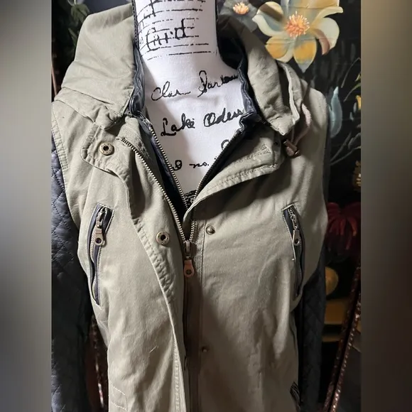 Victoria’s Secret Stylish Olive Green Jacket with Black Sleeves
