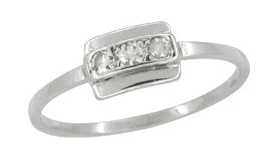 Vintage Mid Century Diamond Ring in 14 Karat White Gold